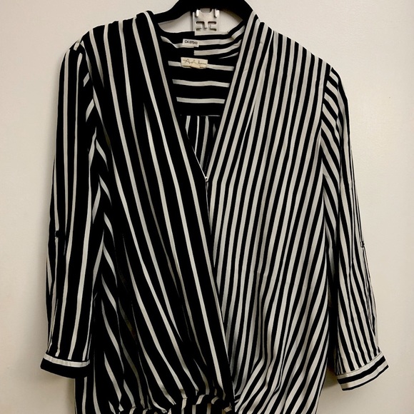 Blouse - Picture 2 of 4